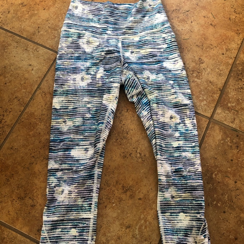 Lululemon high waisted crop